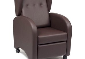 Cadeira Manual revestido pele sintética lavável
