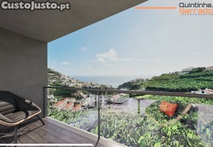 Apartamento T2 em Câmara de Lobos de 138,00 m²