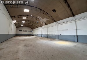 Armazém / espaço industrial em guimarães