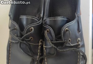 Sapatos tipo vela 37