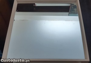 Espelho de Parede Quadrado IKEA Nissedal 65x65cm Cor Madeira