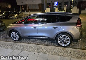 Renault Grand Scénic boss