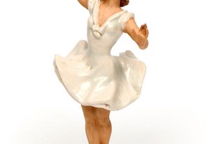 Bailarina escultura em porcelana
