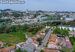 Terreno Com Licença Para Construção, Junto Ao...