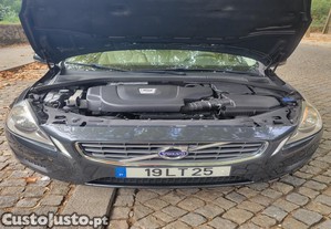 Volvo V60 Momentum - 11