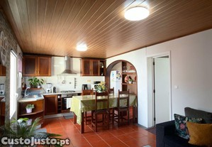 Moradia isolada T3 em Bandeiras de 110 m²