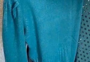 Camisola azul com pregas nos ombros (NOVA COM ETIQUETA)