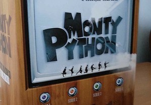 Malucos do Circo Monty Python (Series 1969 1974) IMDB 8.8 