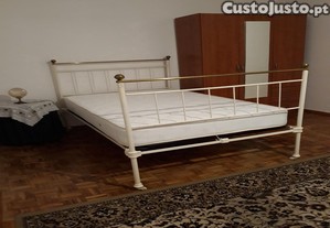 quarto para rapazes estudantes