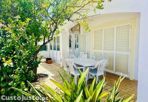 Fabulosa moradia t4 + apartamento t0, com licença de al