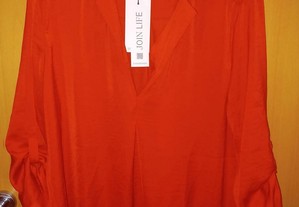 Blusa vermelha da Stradivarius nova com etiqueta