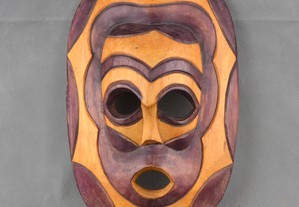 Máscara africana Vintage em madeira feita à mão