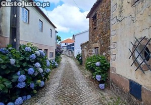 Casa De Xisto Para Recuperar - Arganil
