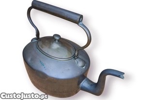 Chaleira Antiga em Cobre com Pega Elevada   31 cm Alt. / 1,87 kg   Ptina Original