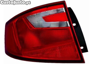 Farolim Esquerdo Seat Toledo Iv 12