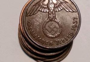Moedas de 2 Reichspfennig 1937 com suástica