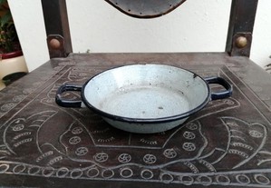 frigideira pequena esmaltada antiga , marca aguia , portuguesa