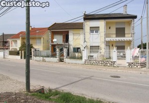 Andar De Moradia T3 Bi-Familiar Em Alcochete