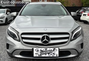 Mercedes-Benz GLA 180 d - 16