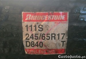 NOVOS pneus Bridgestone 245/65*17