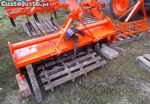 Kubota 28cv +6 alfaias