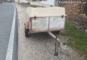 Atrelado / reboque para caça