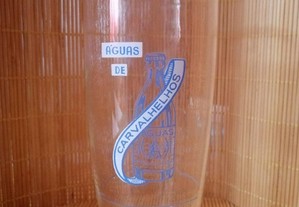 Copo antigo em vidro com publicidade às Águas de Carvalhelhos ( garrafa rótulo Azul )
