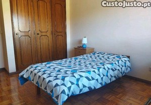 Quartos para estudantes rapazes em Leiria