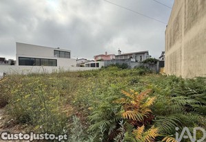 Terreno em Alvarelhos e Guidões de 261,00 m²