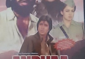 Andhaa Kaanoon (1983) Indiano (Bollywood) Lengendado em Português IMDB: 5.9