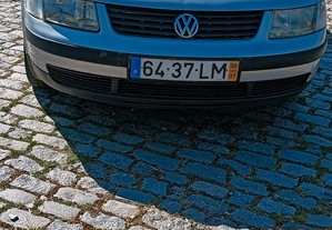 VW Passat ligg passag