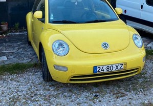 VW New Beetle 2