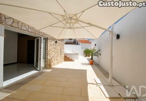Moradia geminada T4 em Alcantarilha e Pêra de 265,8 m²