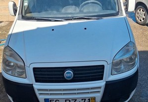 Fiat Doblo Carrinha de 7 lugares
