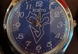 Relógio alusivo ao Porto