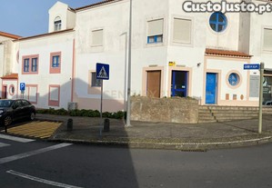Espao Comercial / Habitao