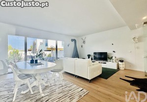 Casa / Villa T4 em Amora de 238 m²