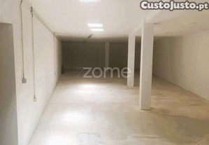 Loja Para Comrcio Ou Restaurao No Muro - Trofa