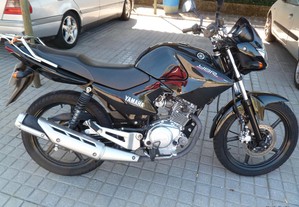 Yamaha YBR 125cc excelente estado