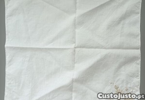 Lenço Bordado Ramo Bege/Branco, Novo/Original