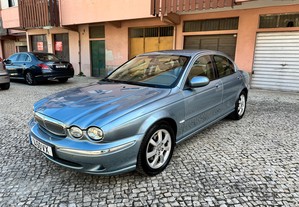 Jaguar X-Type 2.0 D ano 2004