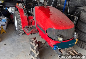 Trator mitsubushi 4x4 com capinadeira nova