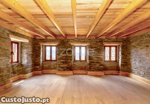 Refgio Em Xisto Com Vista Deslumbrante Para A...