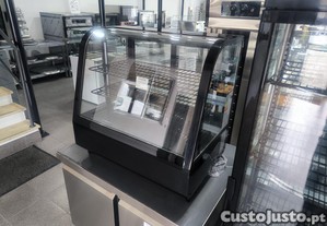 Vitrine refrigerada 100 litros vidro curvo