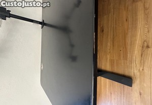 Mesa elétrica ajustável em altura
