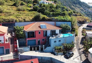 Casa / Villa T3 em Madeira de 500,00 m²