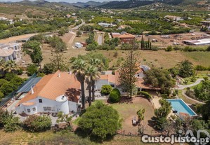 Moradia isolada T7 em Silves de 443 m²