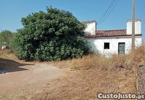 4 Moradias em Runa para Recuperao
