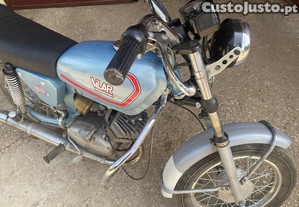 Motorizada restaurada - Casal Perfeta Vilar