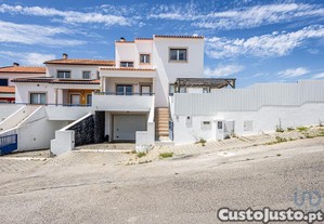 Casa / Villa T4 em Alcobaa e Vestiaria de 163,00 m
